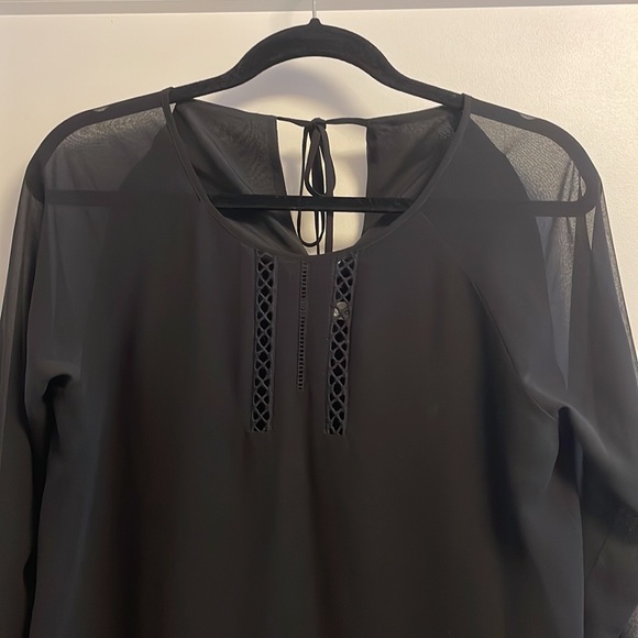 BCBG black long sleeved dress - Picture 5 of 6